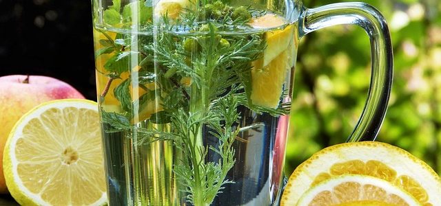 10 Tipps gegen Halsschmerzen Halsschmerzen, was tun?